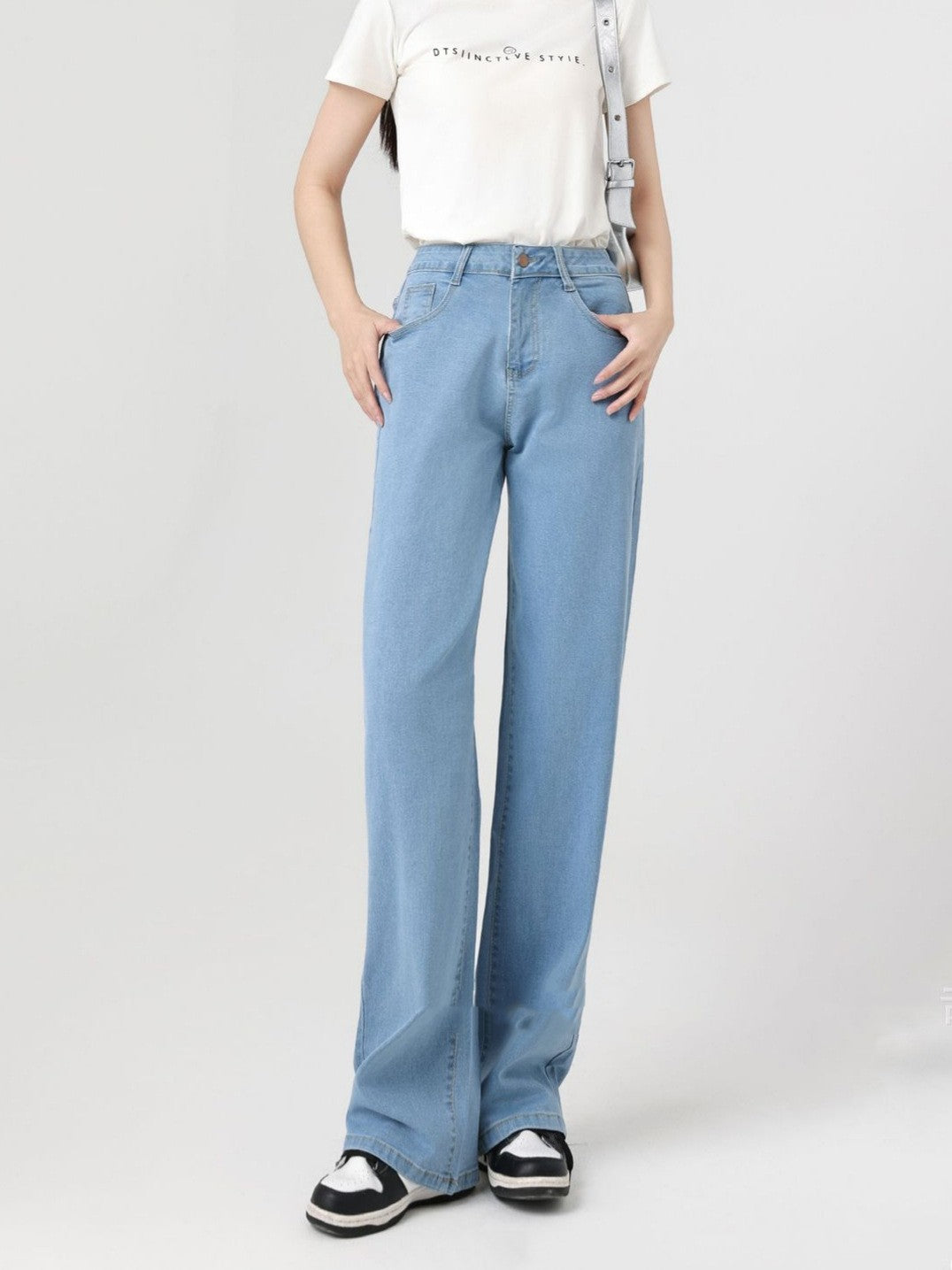 High Waist Straight Cut Jeans